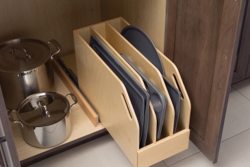 cookware-tray-divider-pull-out