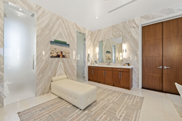 Stainless-Steel-Sass-Meets-Walnut-Class-26