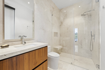 Stainless-Steel-Sass-Meets-Walnut-Class-30