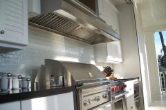 Grill backsplash and outdoor cabinets