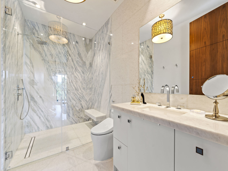 Stainless-Steel-Sass-Meets-Walnut-Class-13