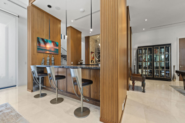 Stainless-Steel-Sass-Meets-Walnut-Class-18