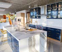 Custom kitchen cabinets in Pinecrest, FL and kitchen design for Miami and surrounding areas